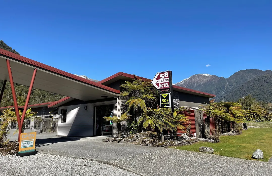 58 On Cron Motel-1