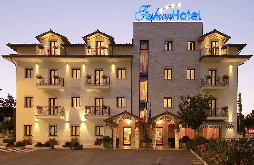 Fashion Hotel-1