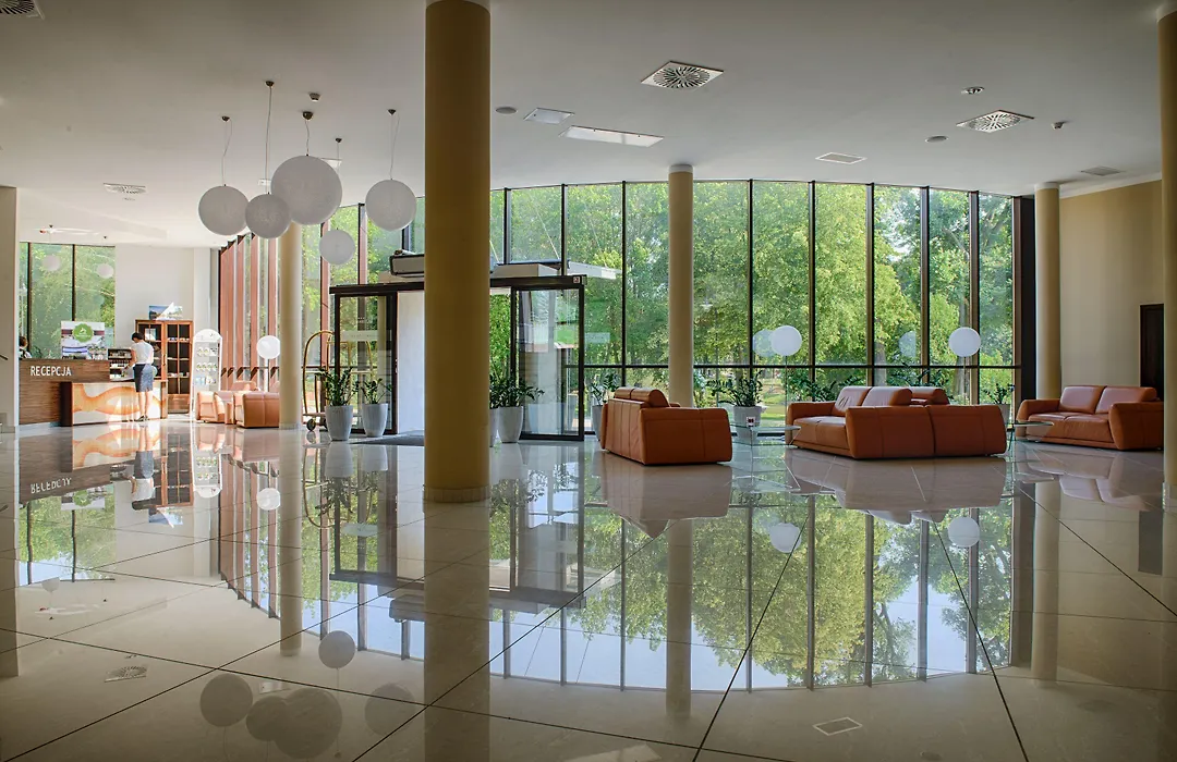 Hotel Trzebnica-1