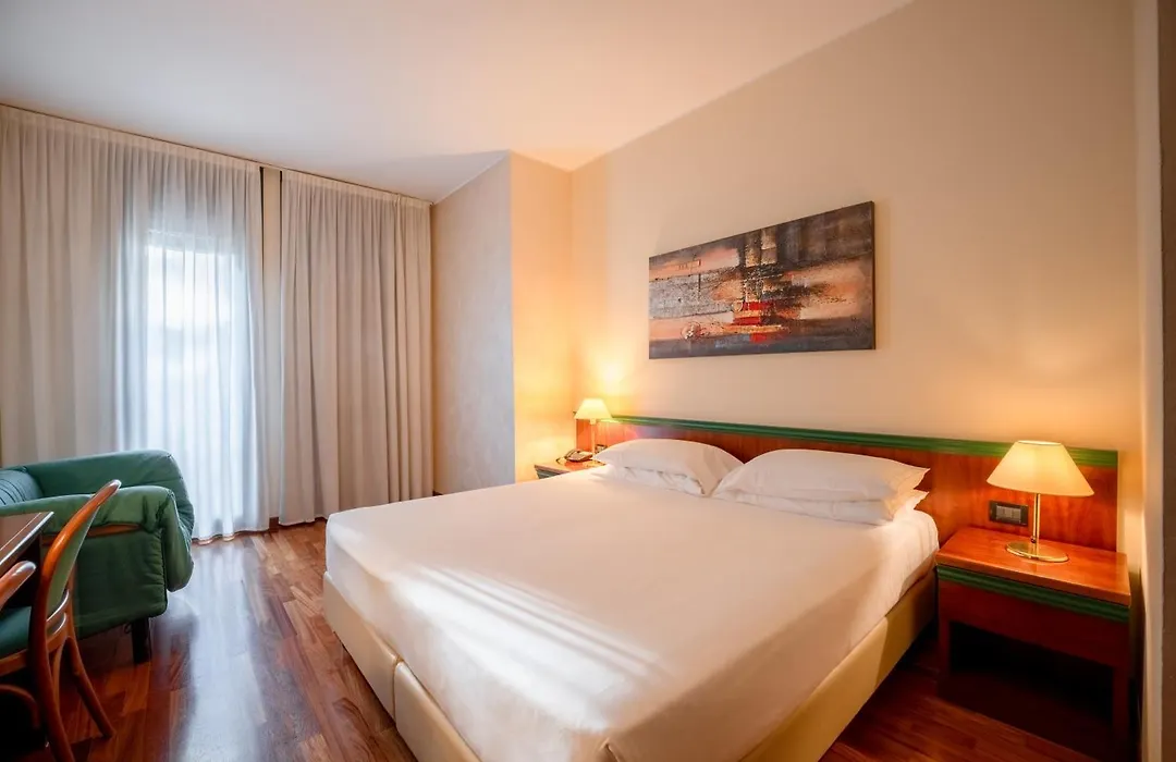 Hotel Raffaello-1