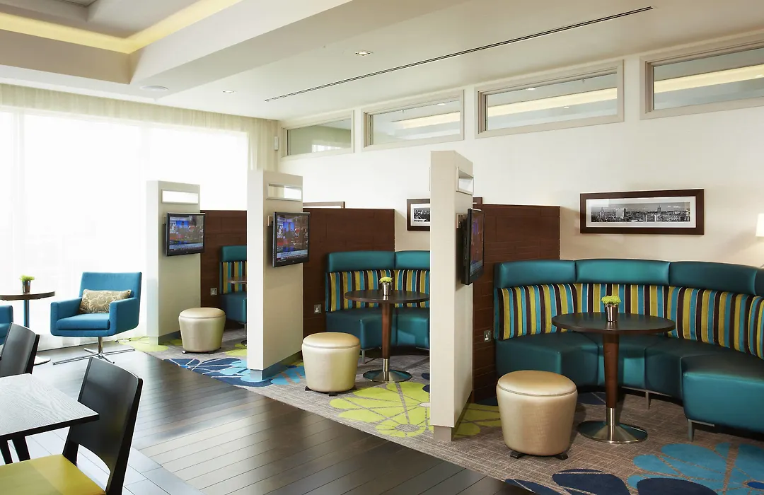Courtyard By Marriott Aberdeen Airport-1