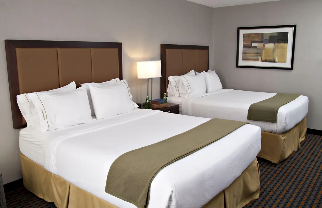 Holiday Inn Express Pembroke By Ihg-1