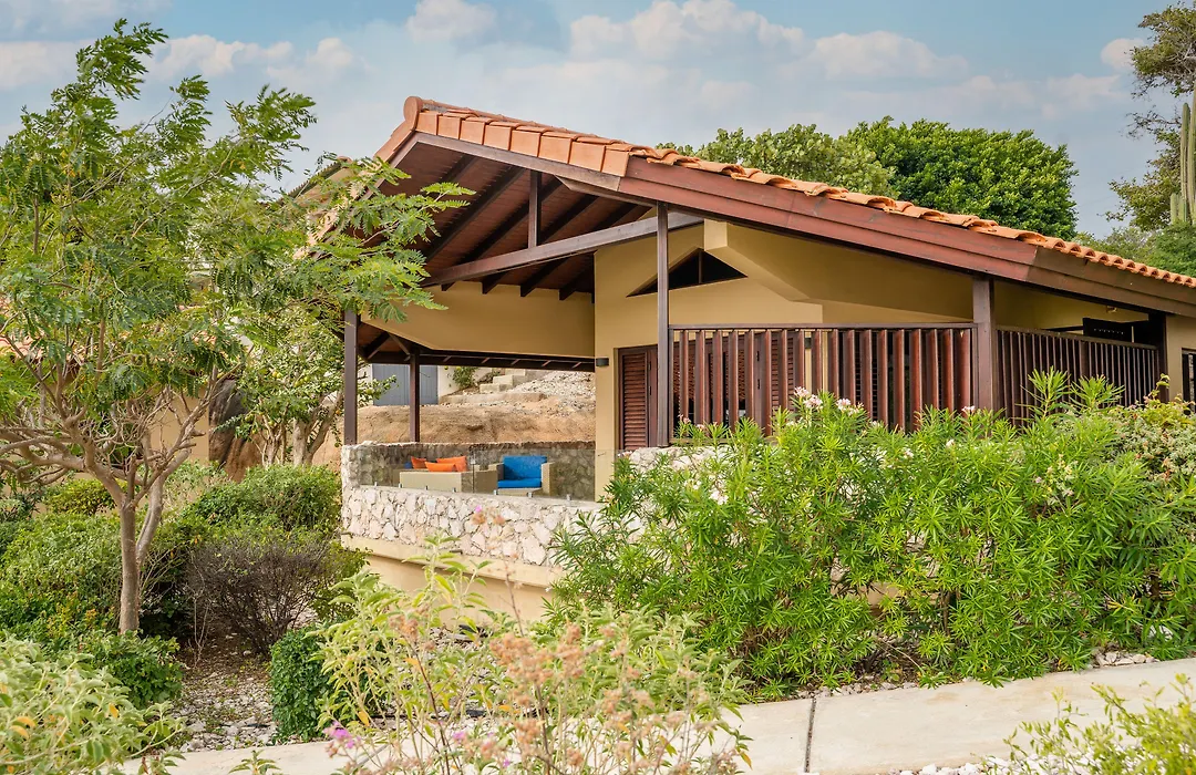 Bandabou Breeze Curacao-1