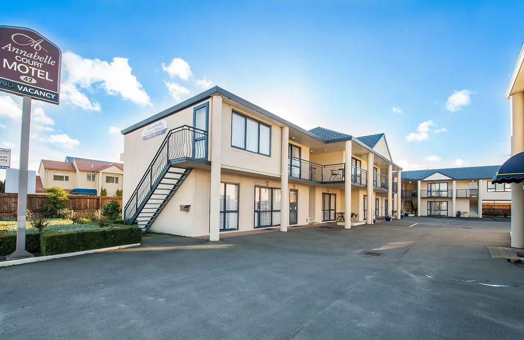 Annabelle Court Motel-1