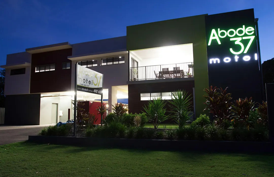 Abode37 Motel Emerald-1