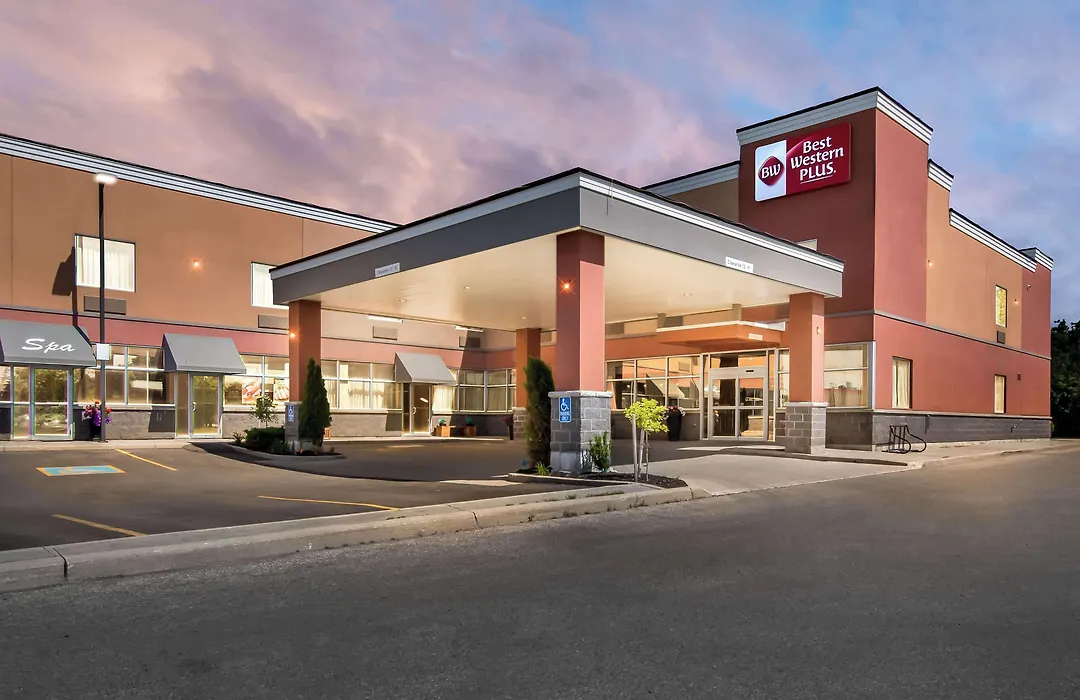 Best Western Plus Fergus Hotel-1