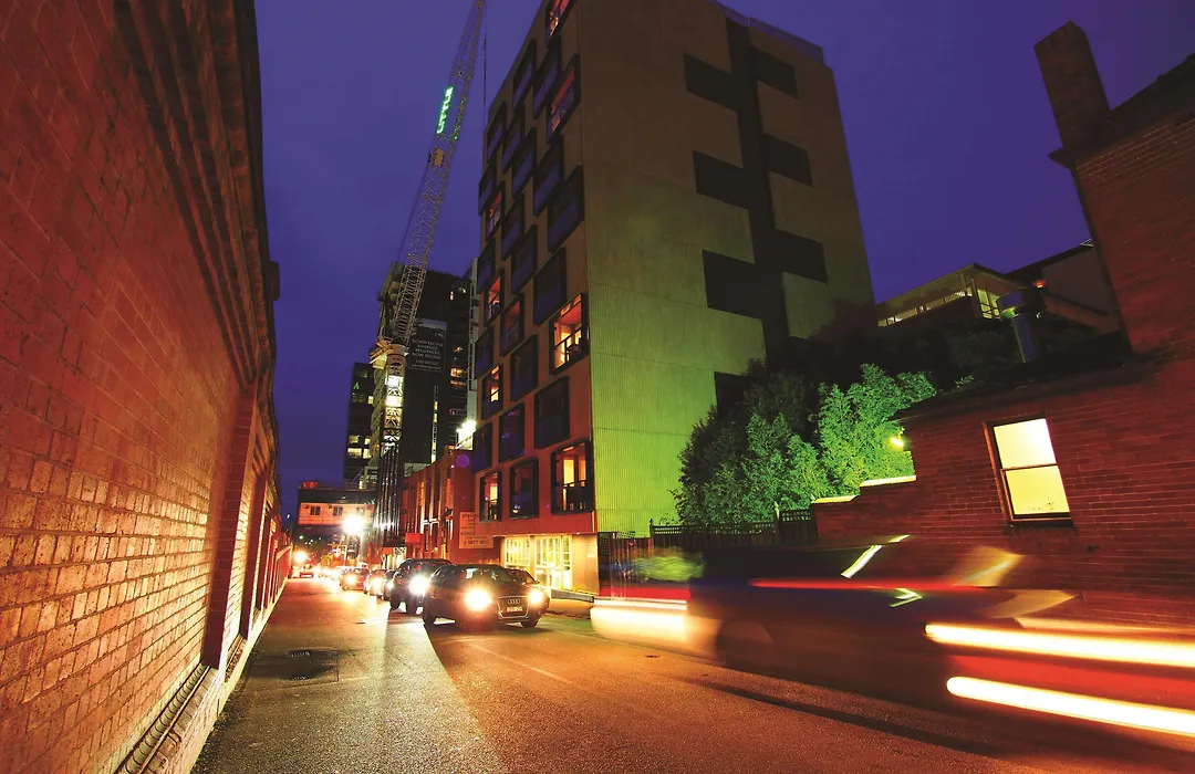 Oaks Melbourne South Yarra Suites-1