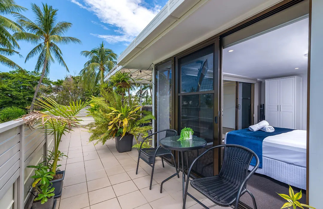 Seascape Holidays - Tropical Reef Apartments-1