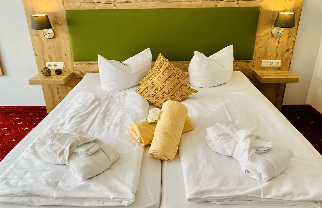 Hotel Nesselwanger Hof-1