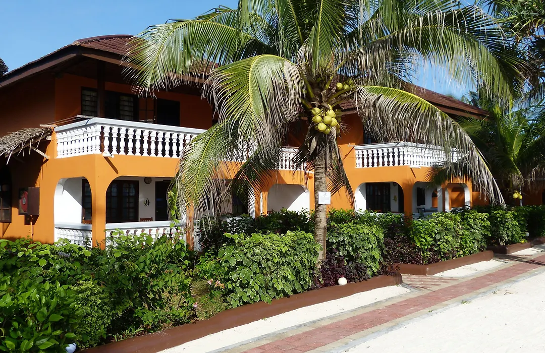 Mnarani Beach Cottages-1