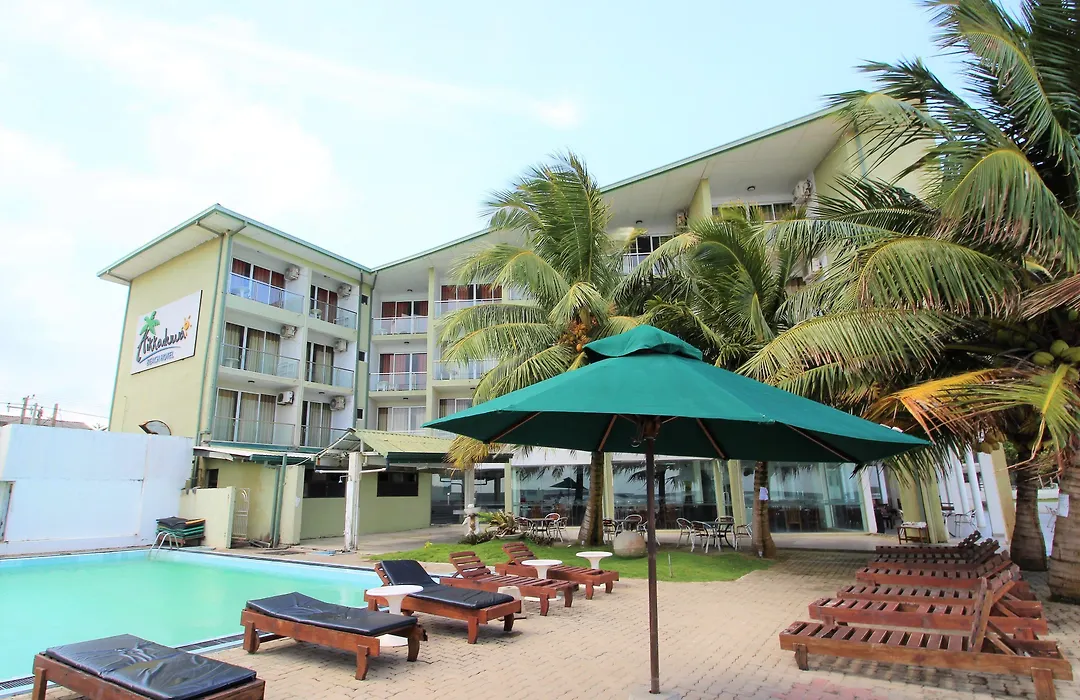 Hikkaduwa Beach Hotel - Special Summer Rates 1 May - 31 Oct 2026!-1