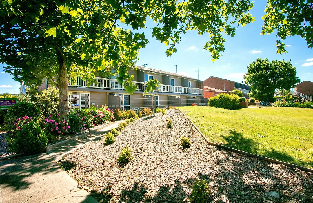 Bathurst Studio Apartments-1