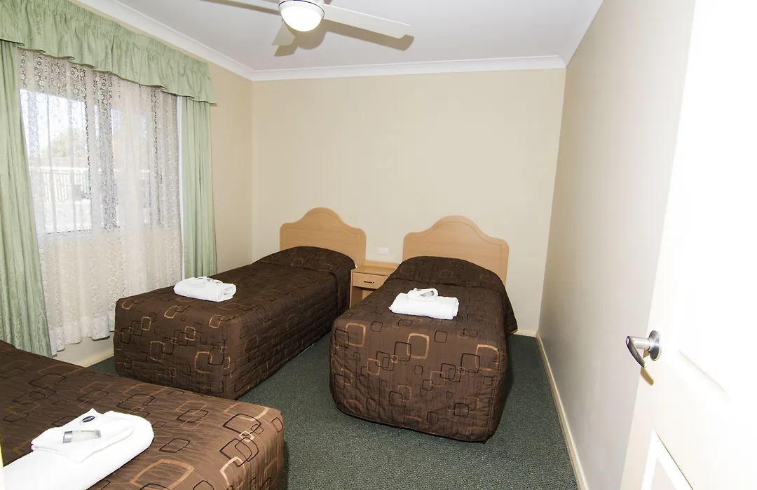 Green Gables Motel-1