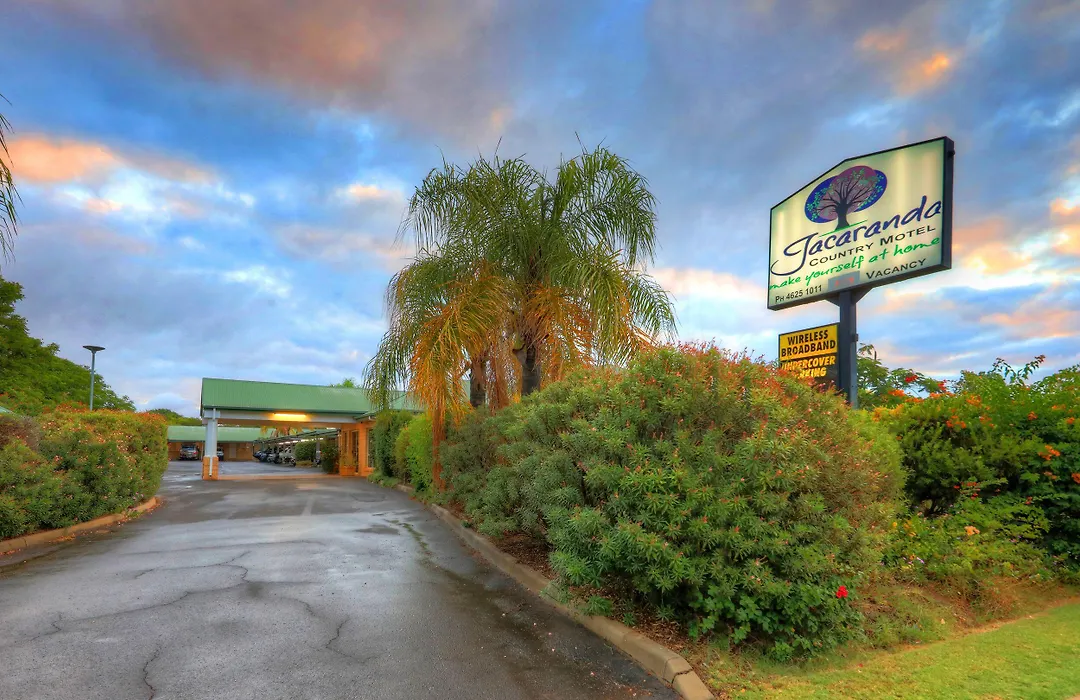 Jacaranda Country Motel-1