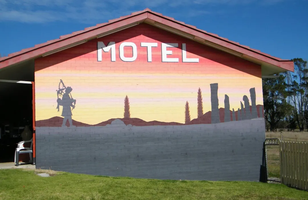 Clansman Motel-1