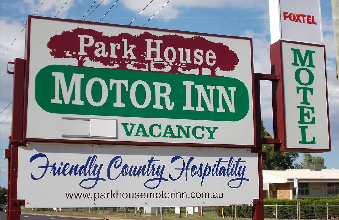 Park House Motor Inn-1