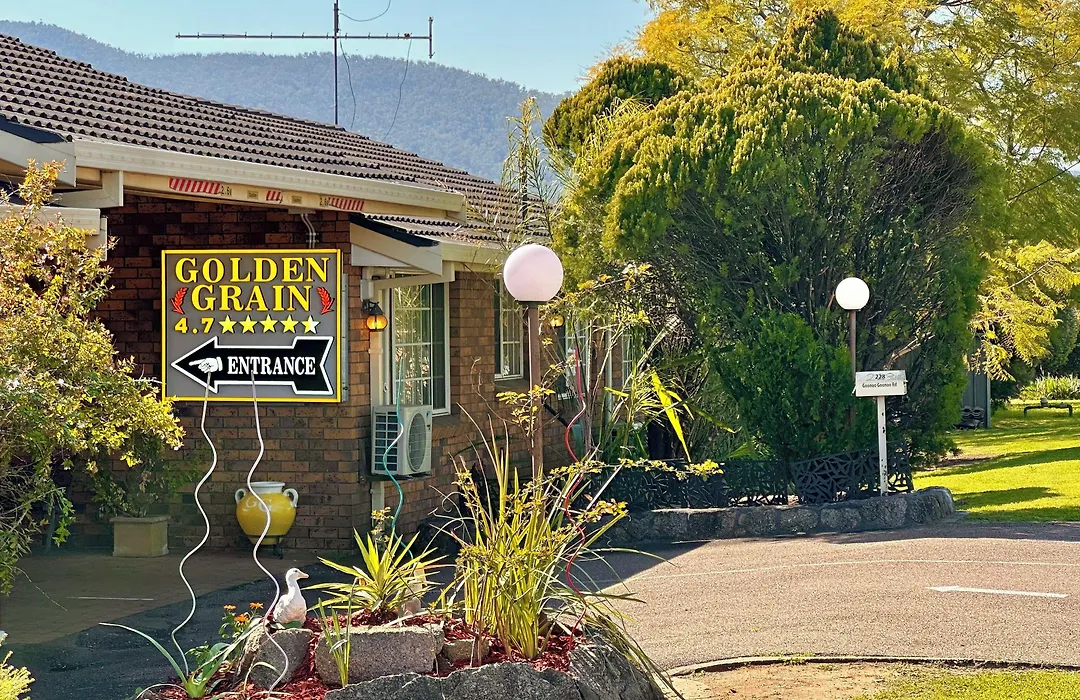 Golden Grain Motor Inn-1