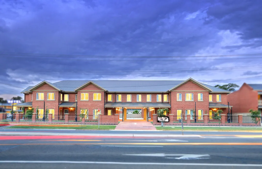 Best Western Plus Bolton On The Park-1