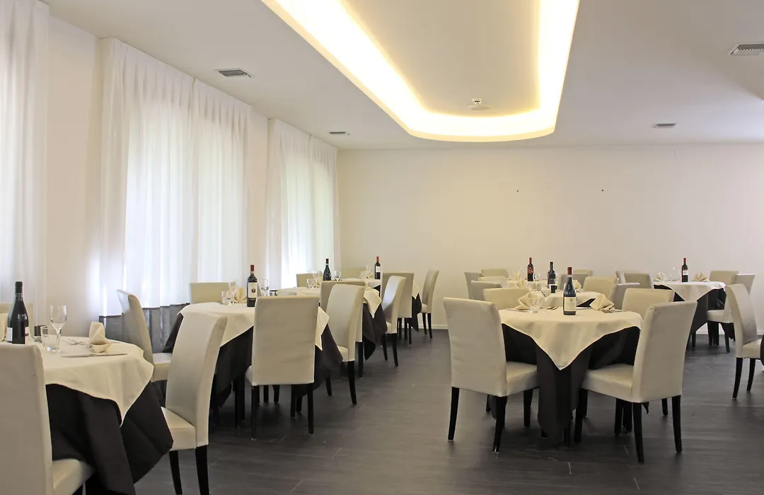 Hotel Cristallo-1