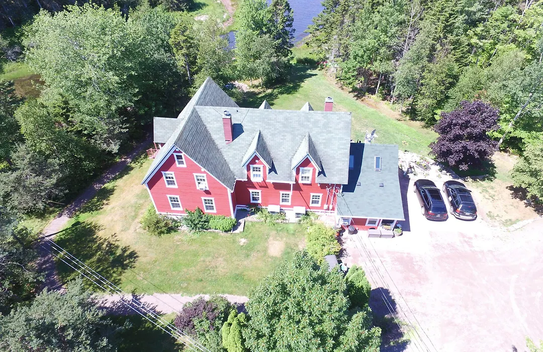 Little Shemogue Inn-1