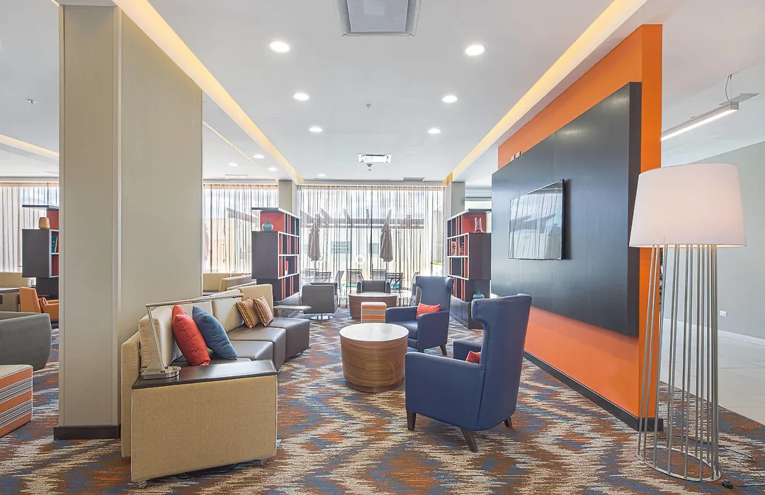 Courtyard By Marriott Saltillo-1