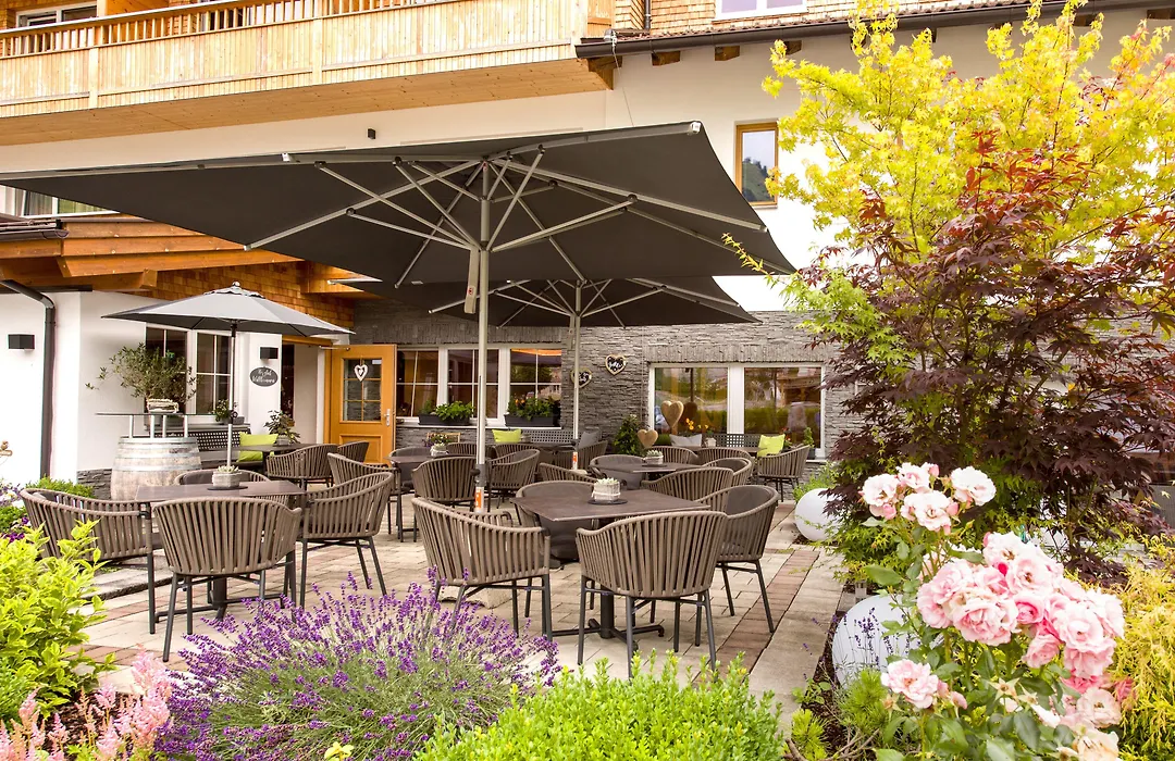 Wohlfühlhotel Berg Heil-1