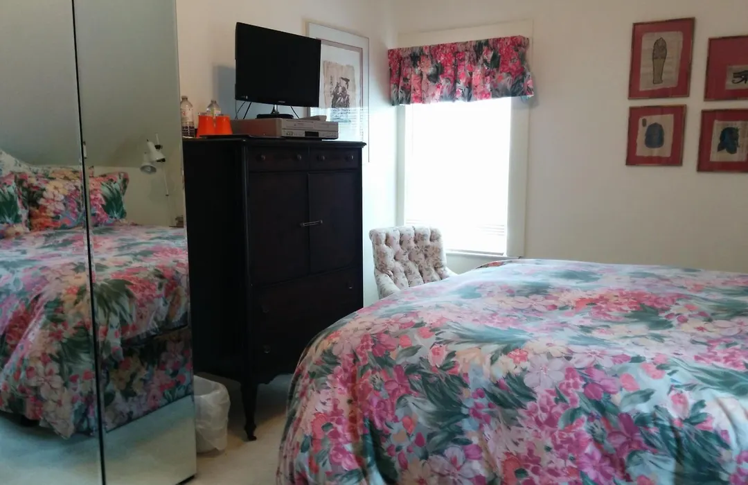 Fairmont House Bed & Breakfast-1