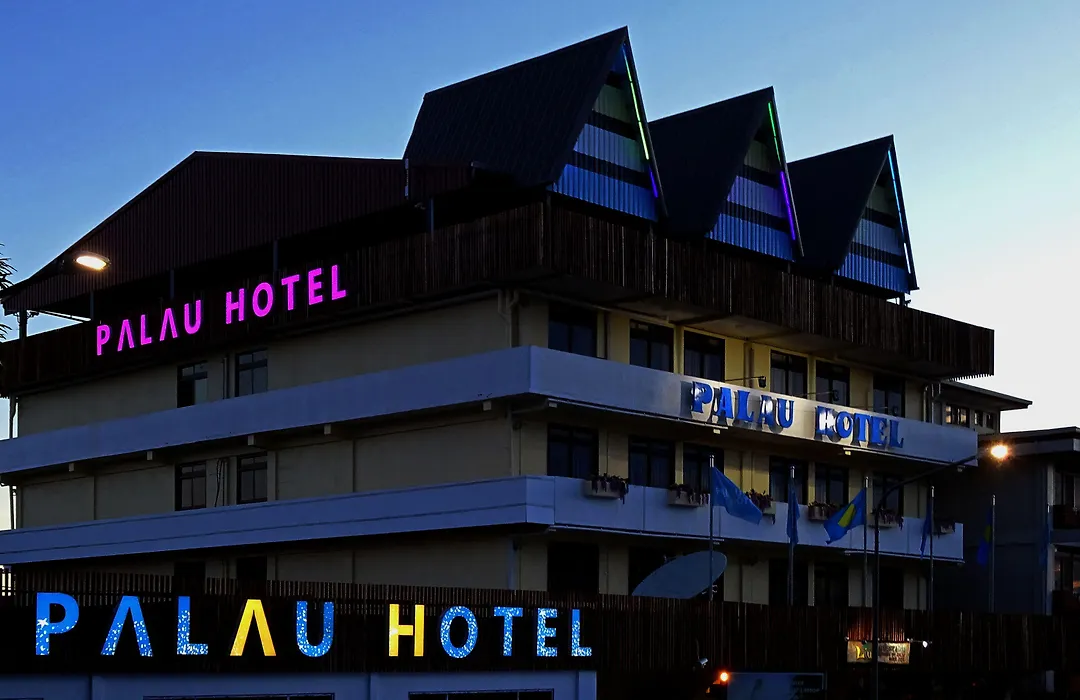 Palau Hotel-1