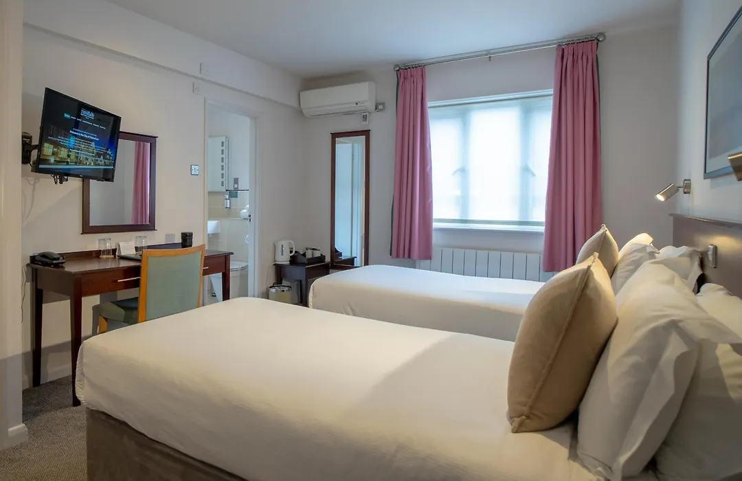 County Hotel-1