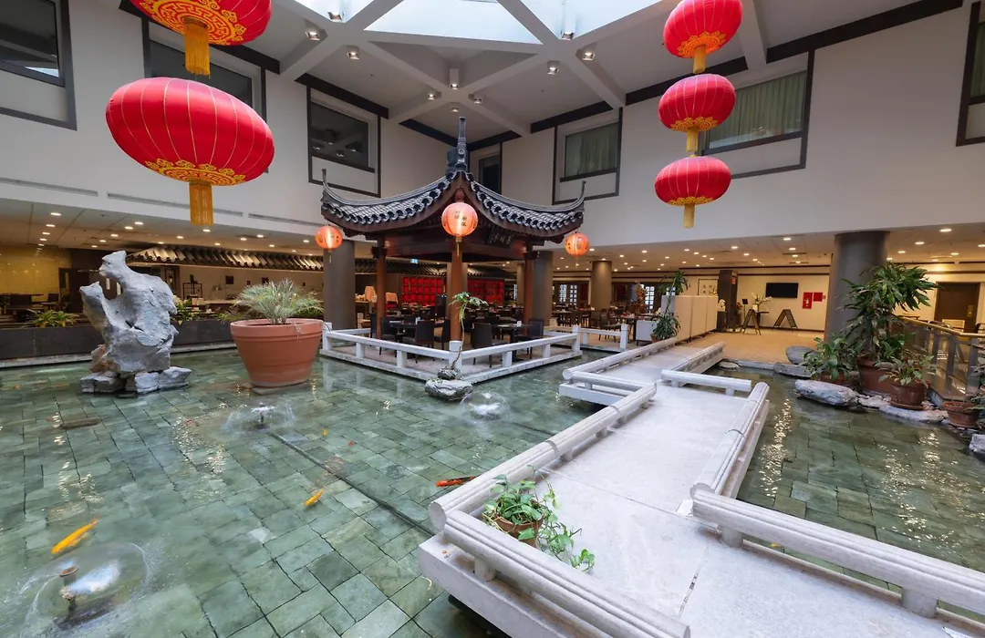 Holiday Inn Montreal Centre Ville Downtown By Ihg-1