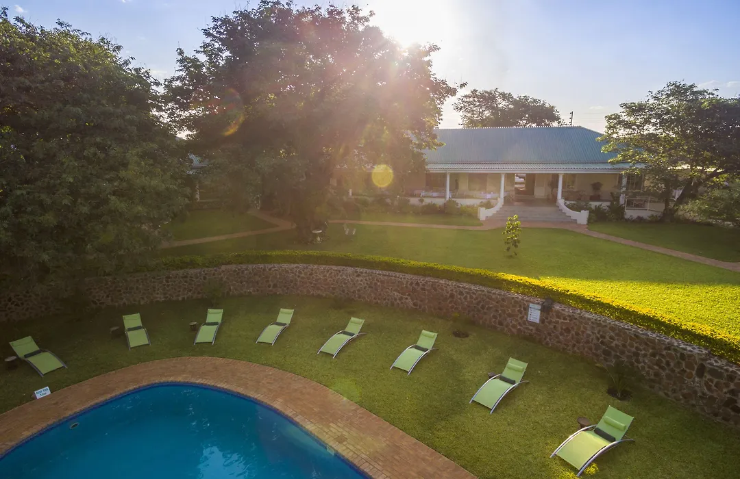 Batonka Guest Lodge-1