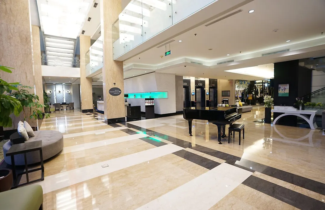 Holiday Inn Bandung Pasteur By Ihg-1