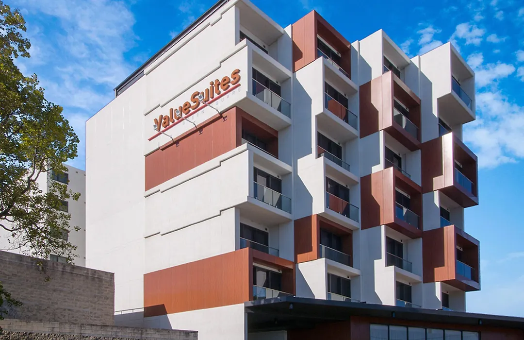 Value Suites Green Square-1