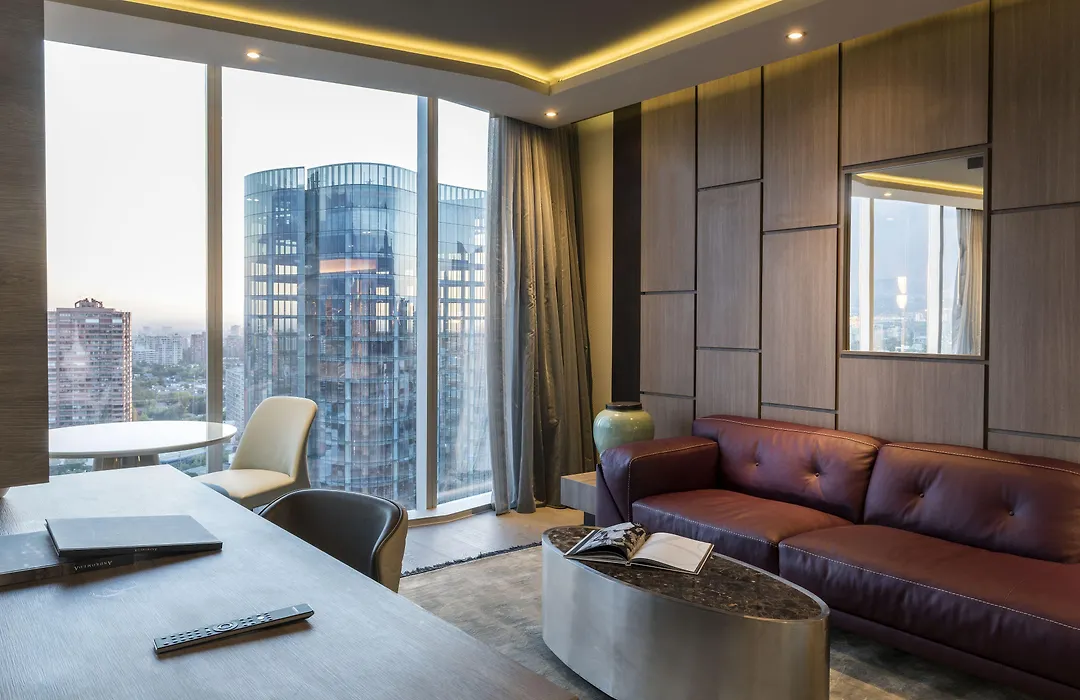 Icon Hotel-1