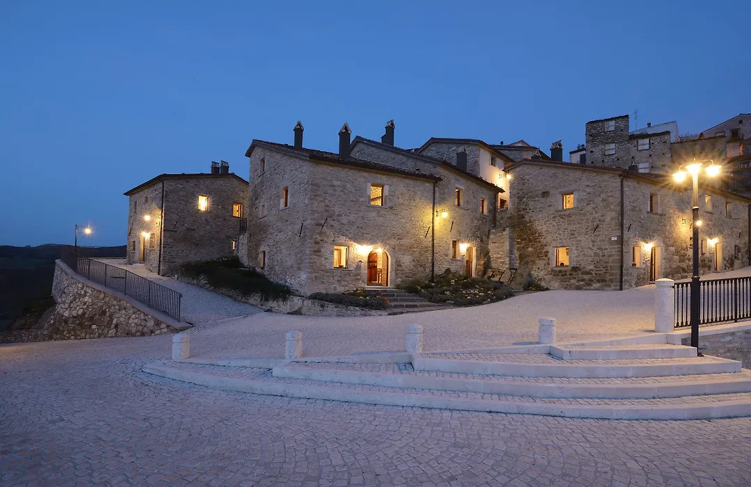 Borgotufi Albergo Diffuso-1