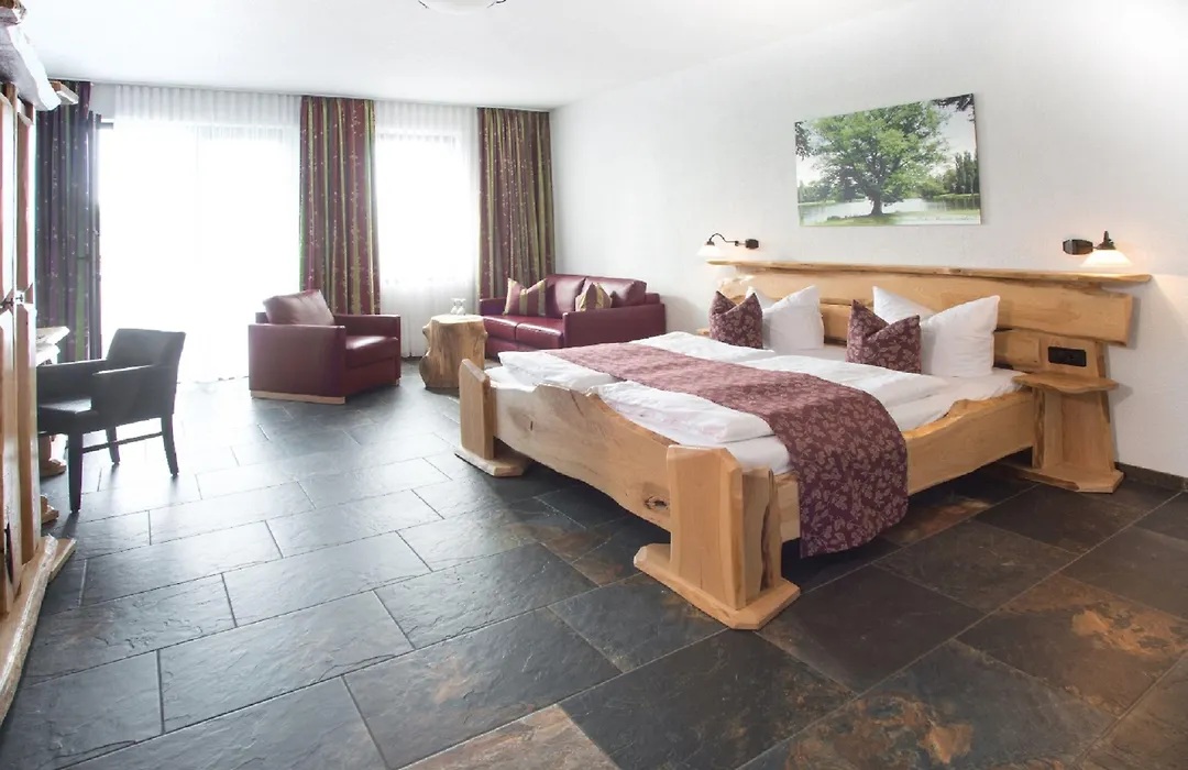Reit-und Sporthotel Nordmann-1