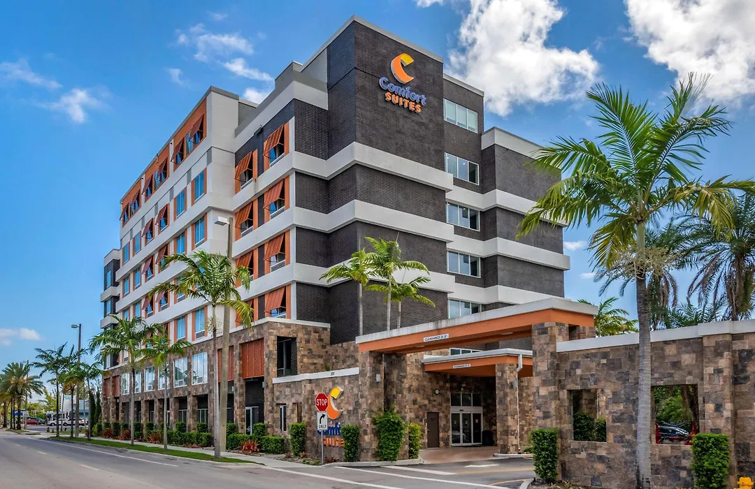 Comfort Suites Fort Lauderdale Airport & Cruise Port-1