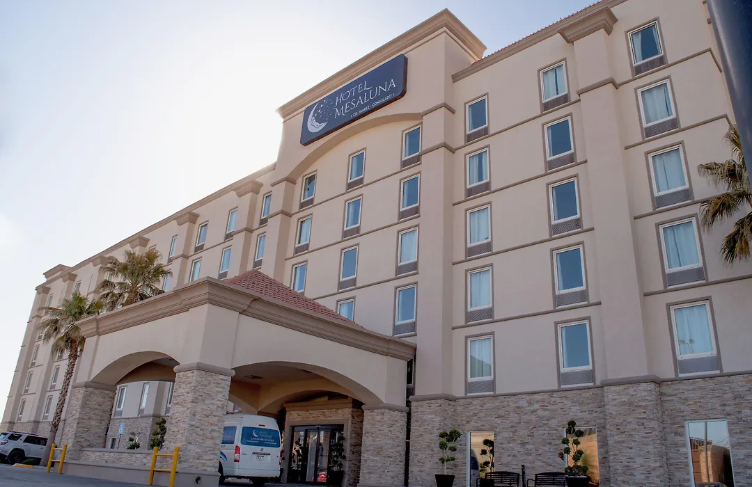 Hotel Mesaluna Near American Consulate-1