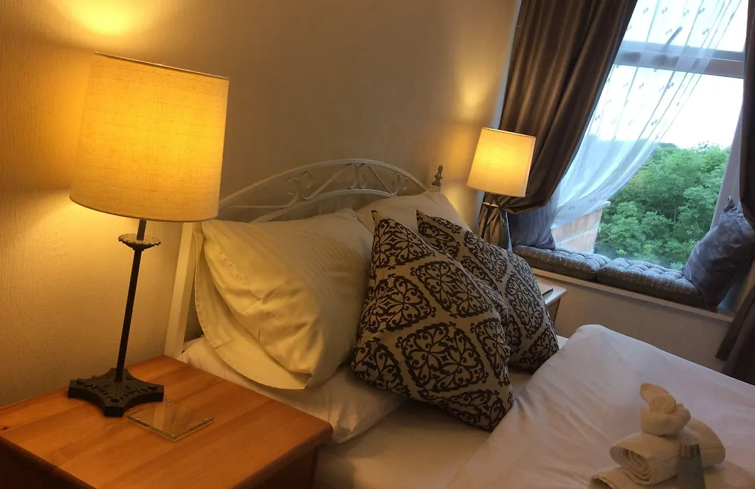 Inglenook Guest House-1