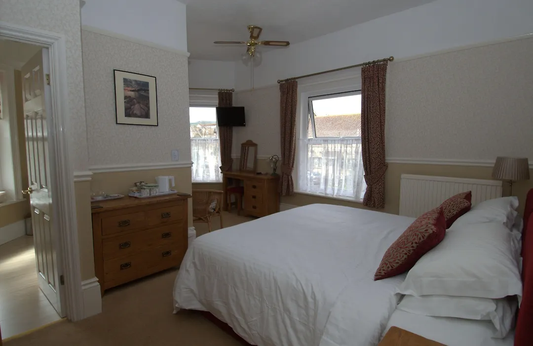 Westbury Lodge-1