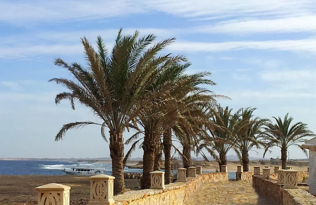 Rohanou Beach Resort-1