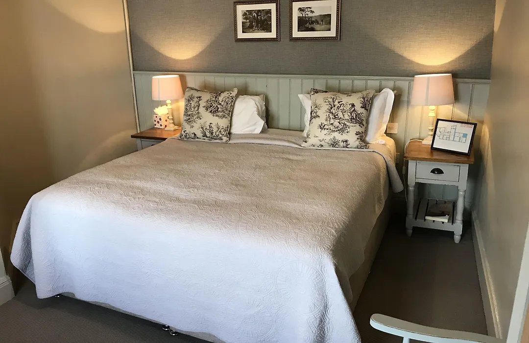 Higher Buck Inn-1