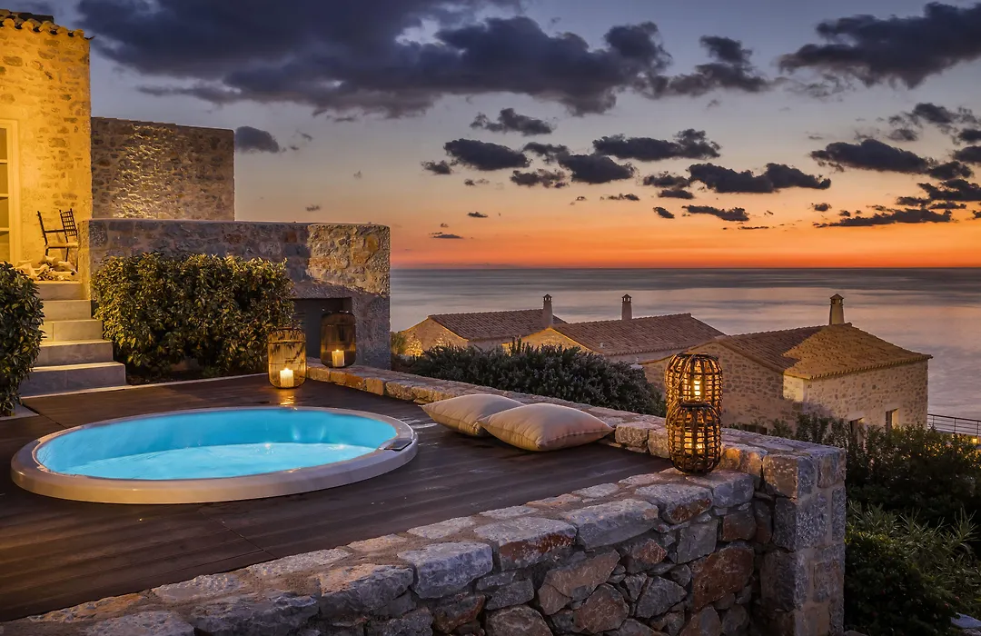 Aria Estate Suites & Spa-1