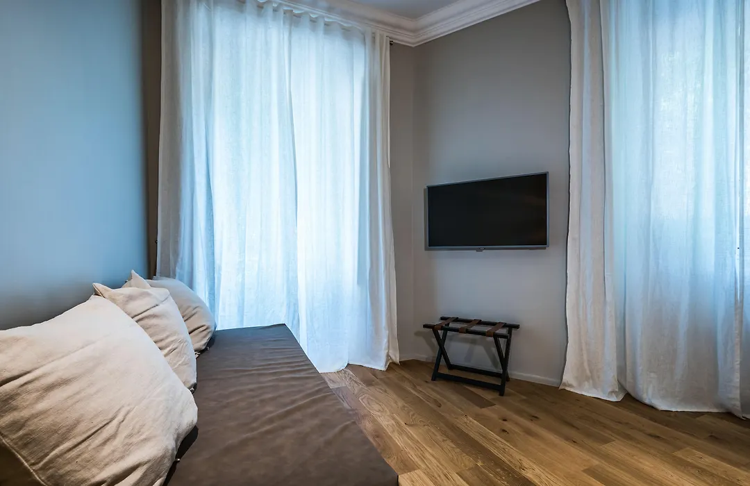 Giselda Home-1