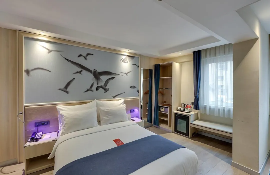 Ramada By Wyndham Istanbul Old City-1