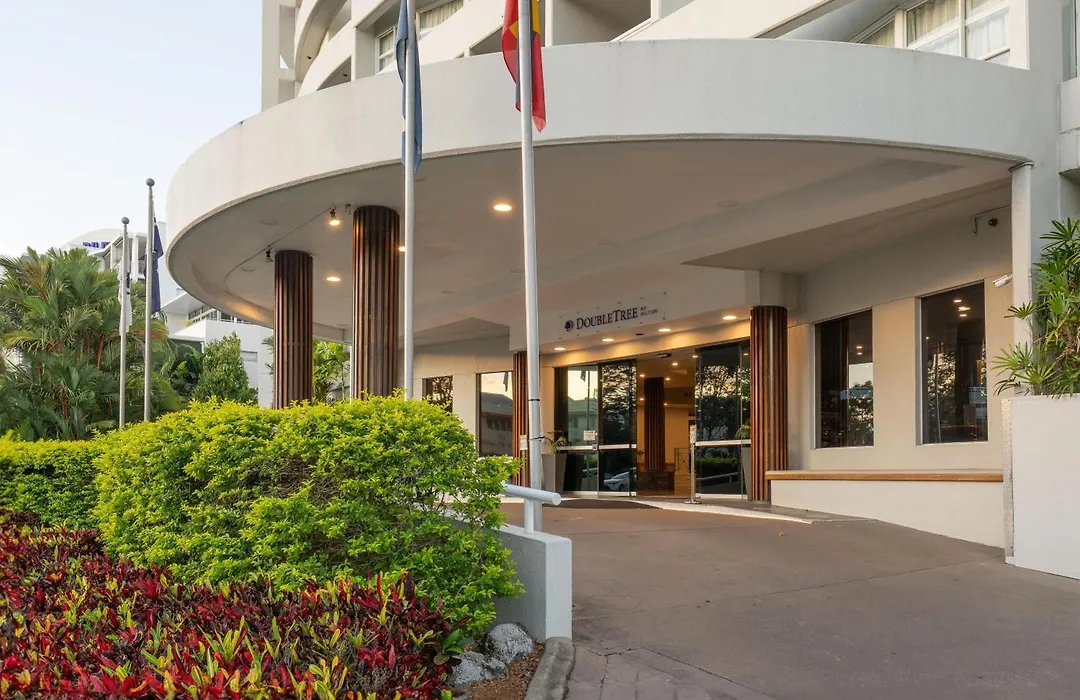Doubletree By Hilton Cairns-1