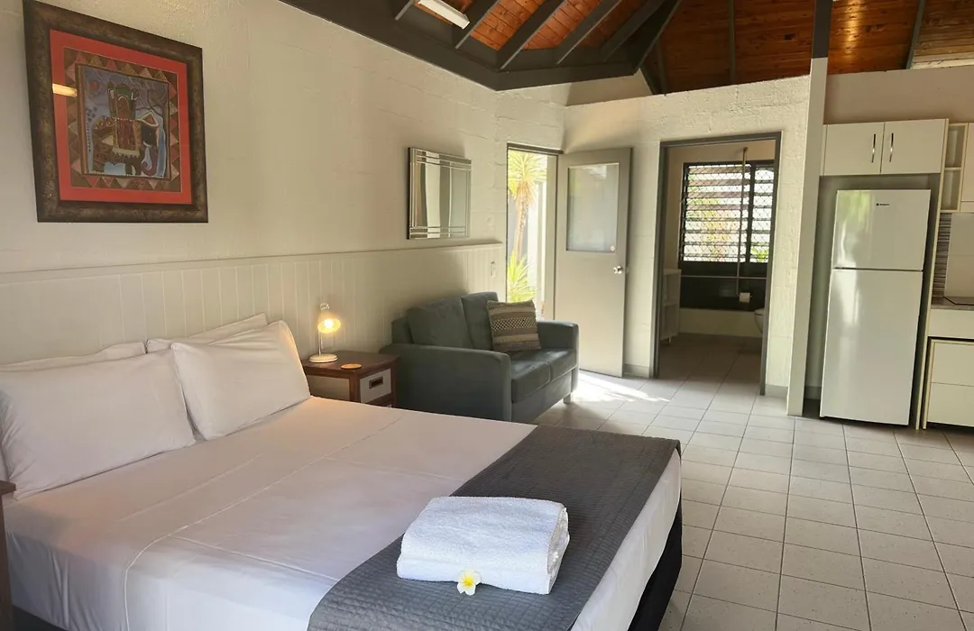 Island Leisure Resort-1