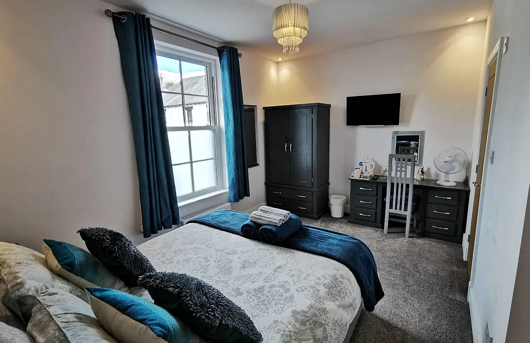 Saracens House-1