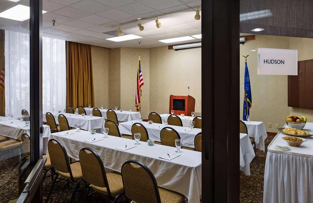 Radisson Hotel Bismarck-1