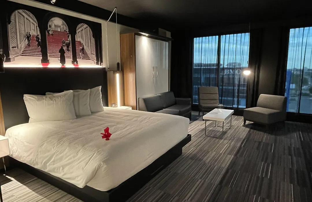 Grand Times Hotel Laval - Centropolis-1